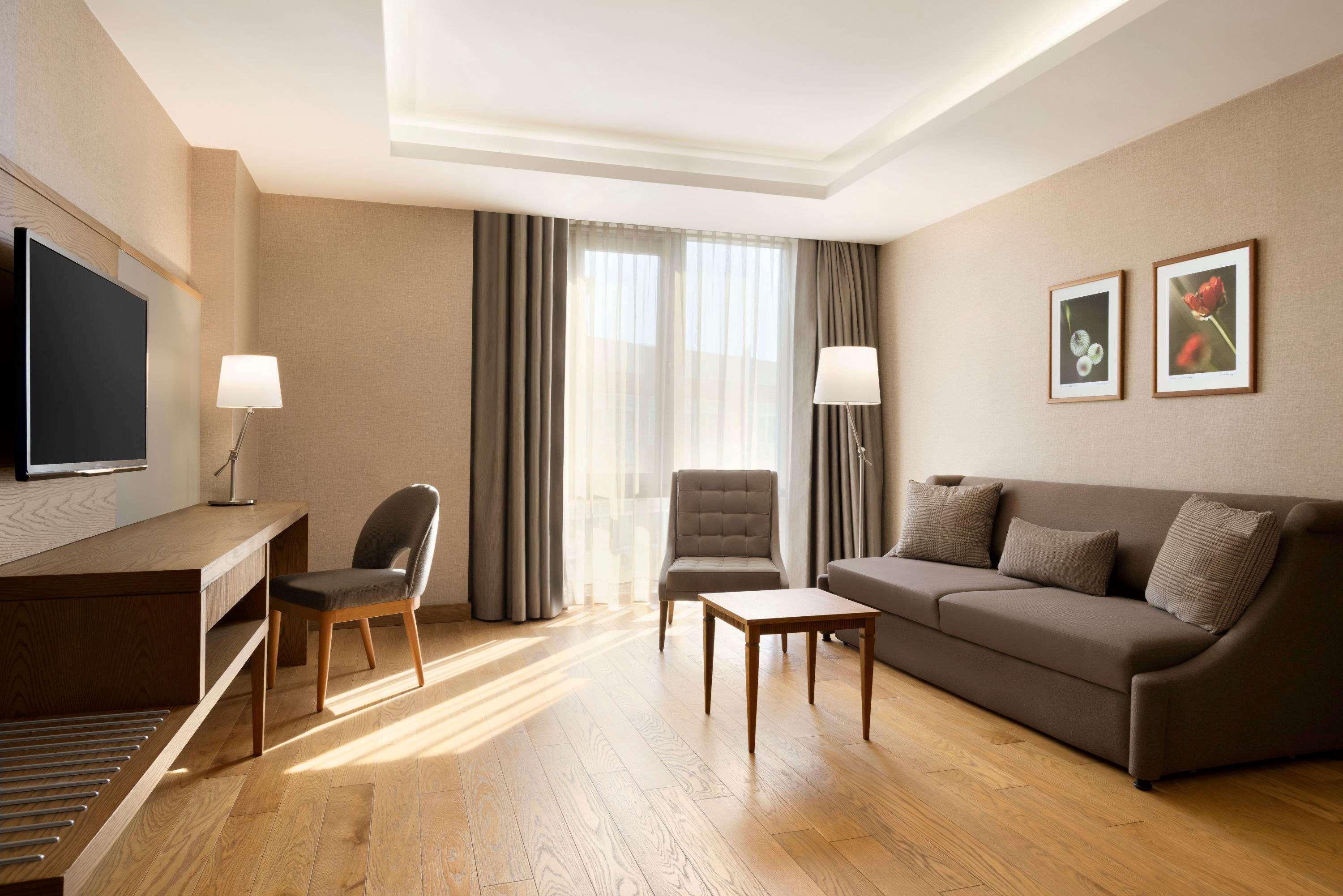 Ramada Hotel & Suites アダナ エクステリア 写真