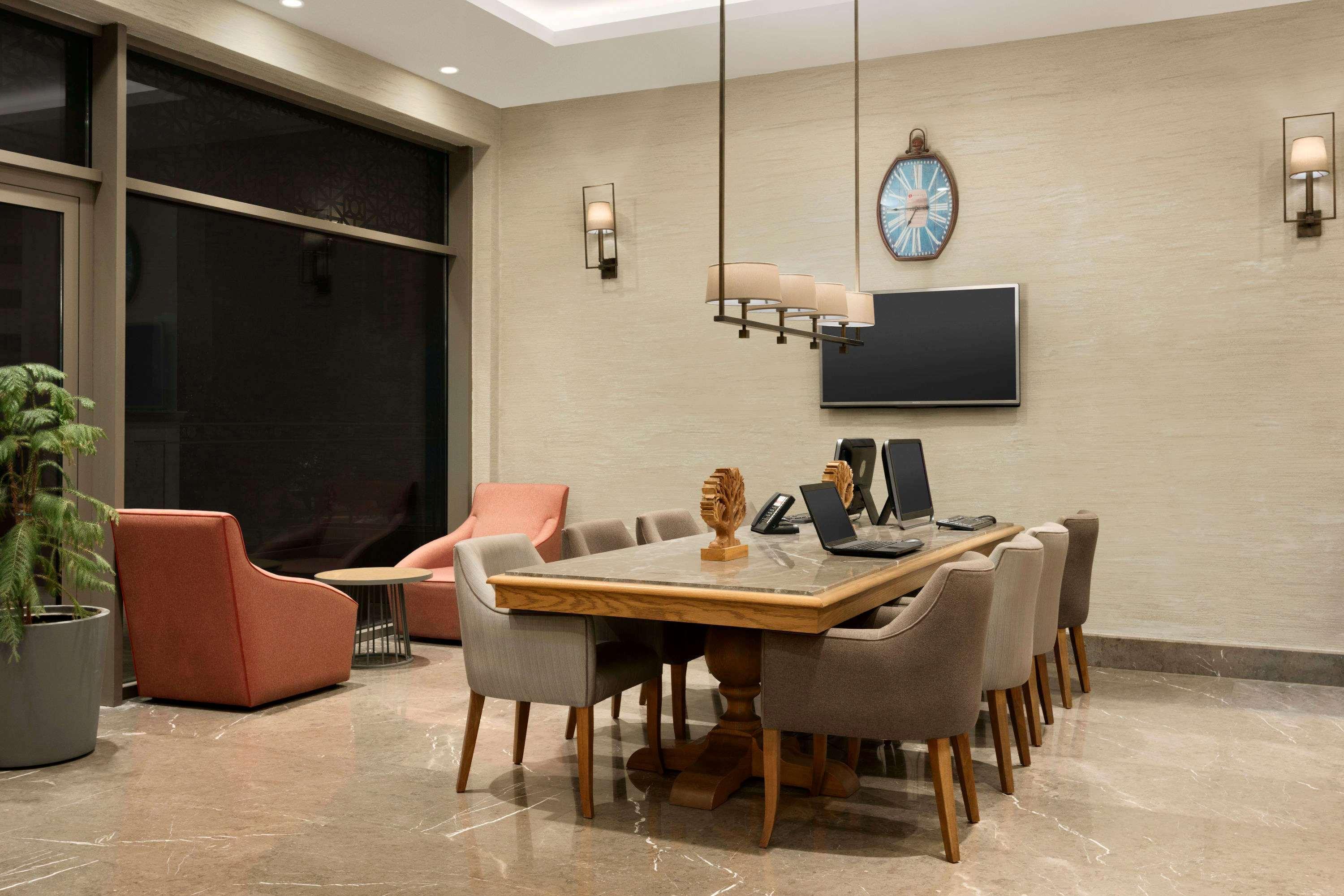 Ramada Hotel & Suites アダナ エクステリア 写真