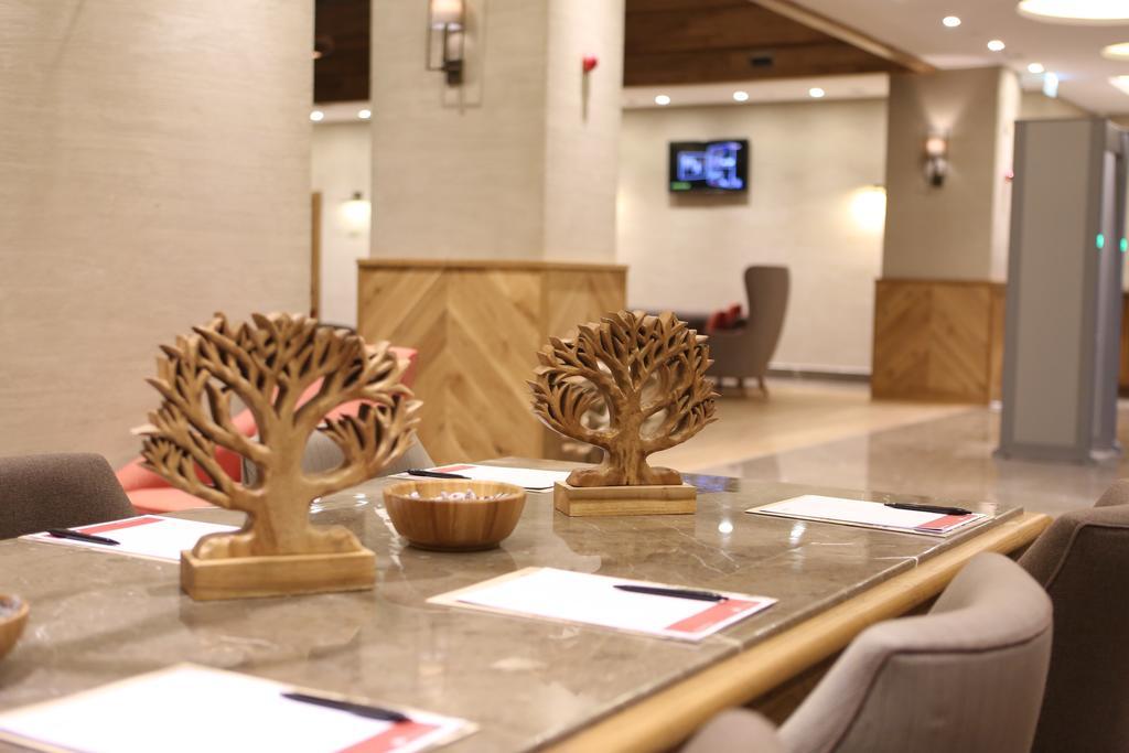 Ramada Hotel & Suites アダナ エクステリア 写真