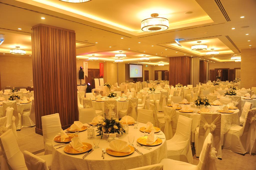 Ramada Hotel & Suites アダナ エクステリア 写真