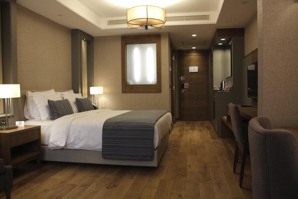 Ramada Hotel & Suites アダナ エクステリア 写真