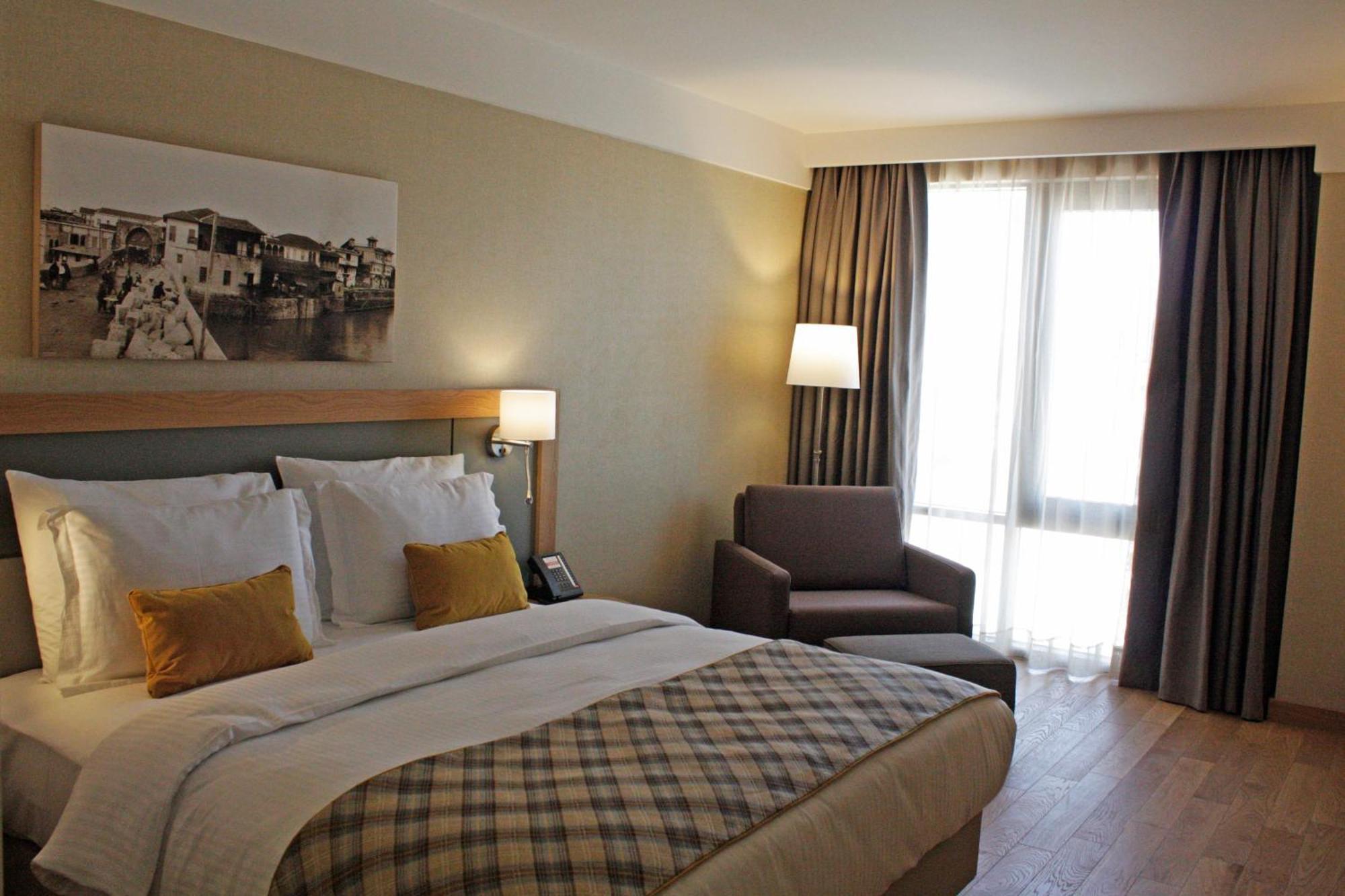Ramada Hotel & Suites アダナ エクステリア 写真